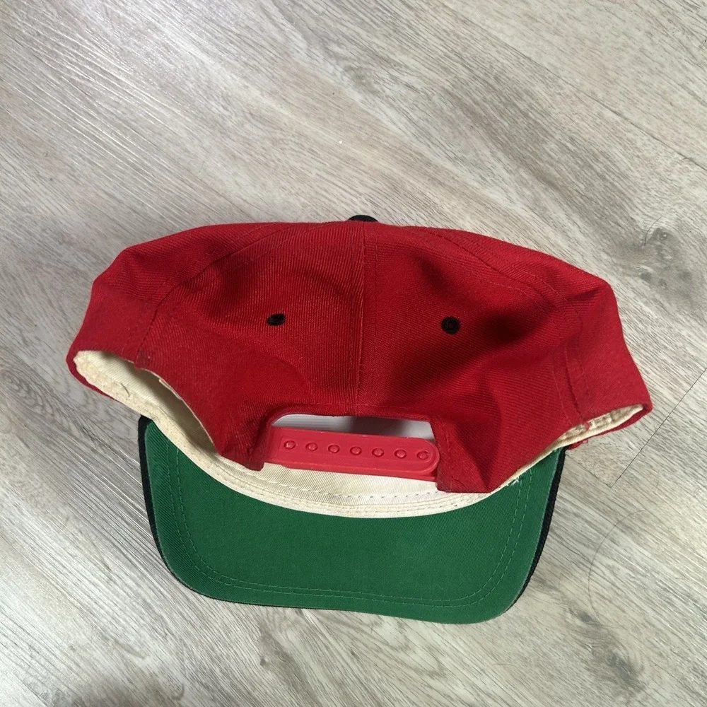 VTG Sports Specialties Chicago Bulls Script Snapback Hat NBA‎ Black Red Wool Cap
